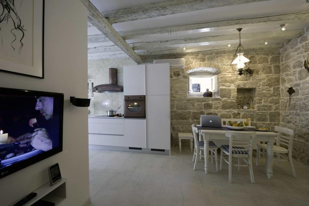 Apartment Whooart Komiža Eksteriør bilde